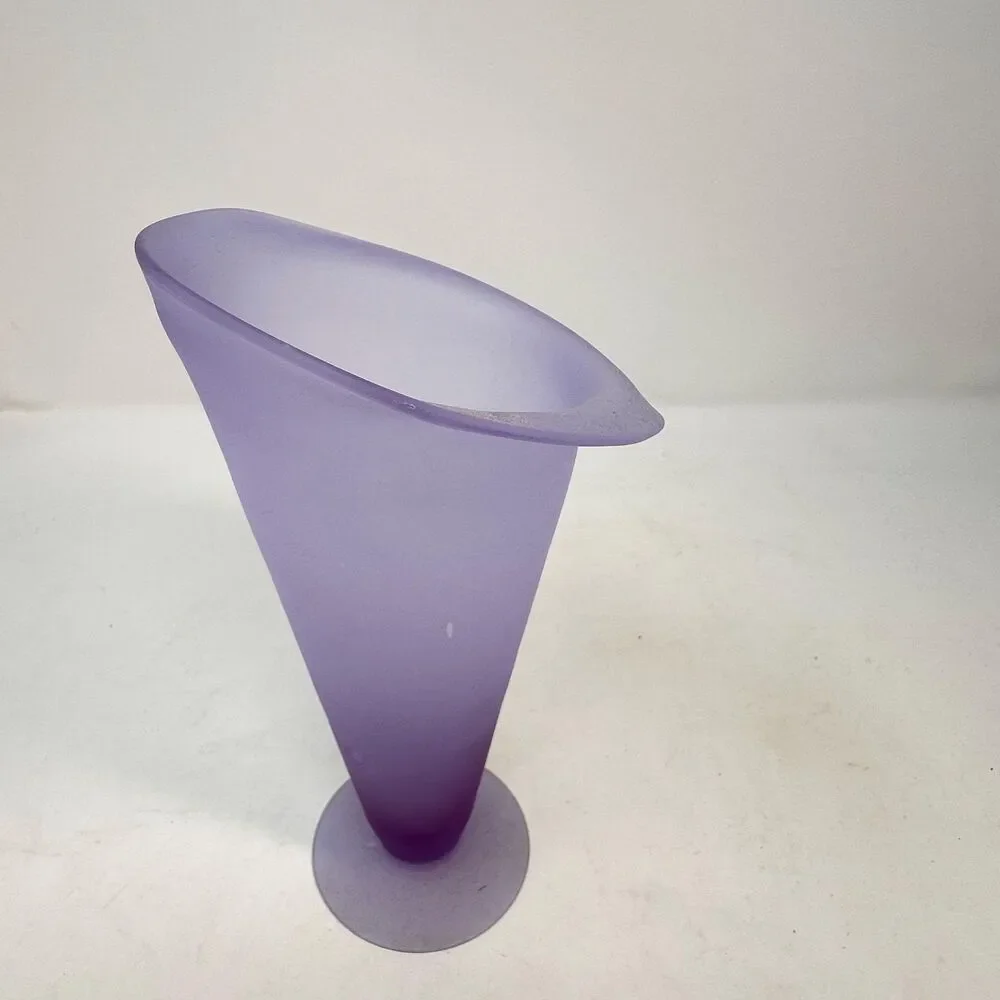 Vintage Frosted Satin Glass Purple Jack in the Pulpit Vase Lavender 7.5